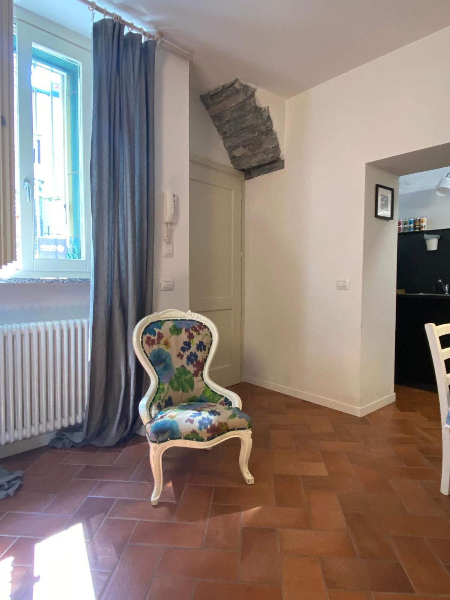 Holiday House Alla Torre Mandello del Lario Exteriör bild